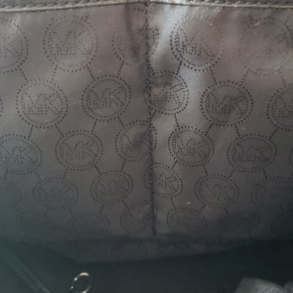 Michael Kors Handbag - Picture 6 of 7